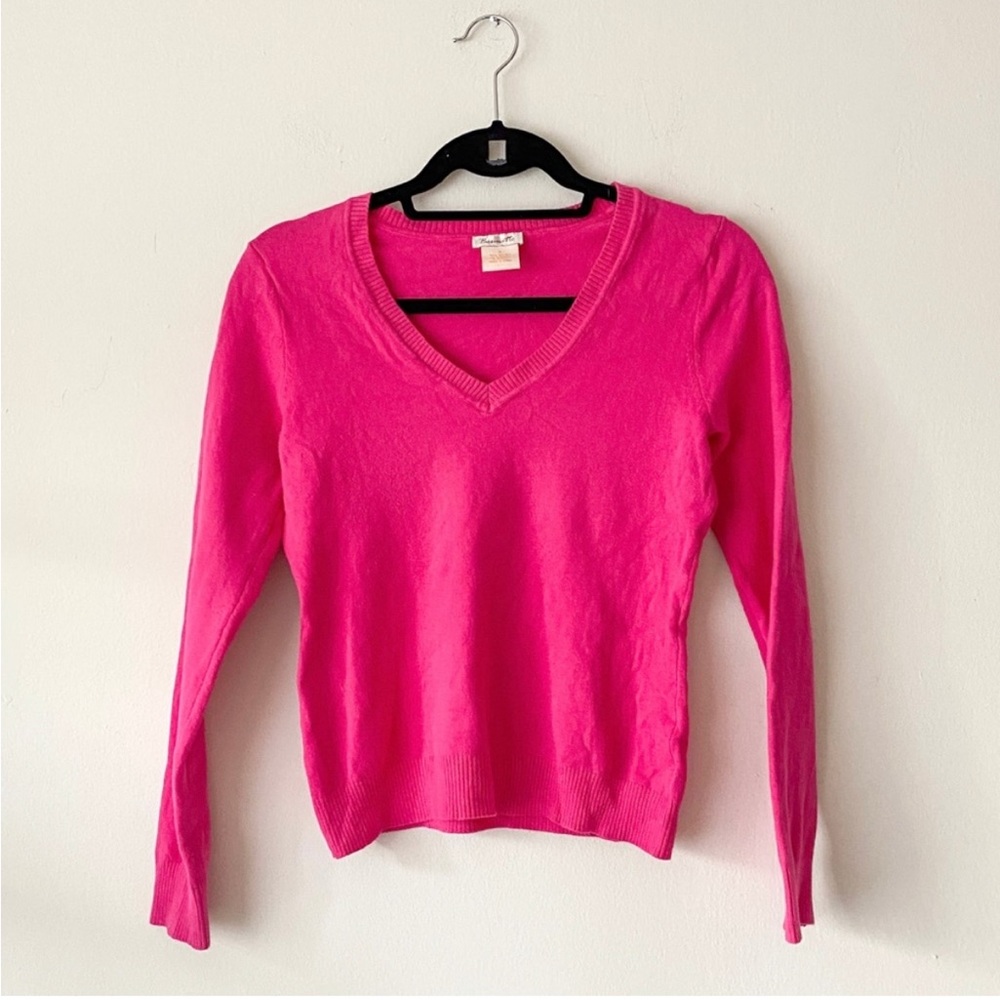 Brunette V-Neck sweater, pink, size Small